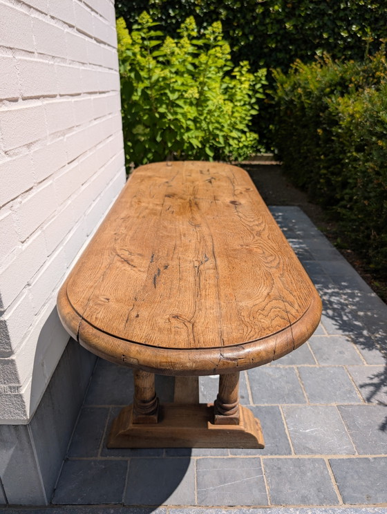 Image 1 of Rustikaler Couchtisch aus massiver Eiche im Klosterstil
