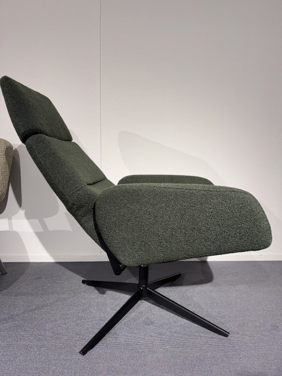 Image 1 of Montel Ergo Plus recliner