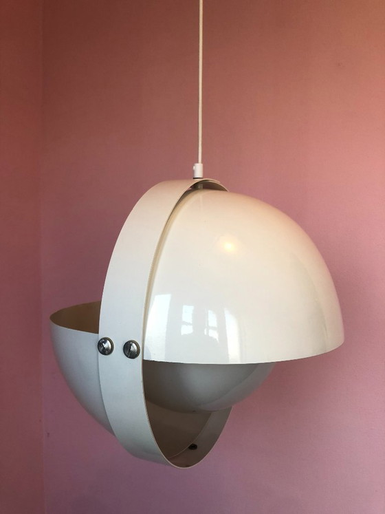 Image 1 of Lámpara colgante Eclipse, un diseño emblemático de Dijkstra.