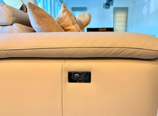 Superb leather corner sofa with electric recliner