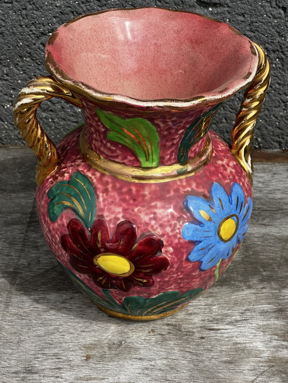 Image 1 of Beau Vase Vallauris Rose Bonbons et Motifs Floraux H 20 cm