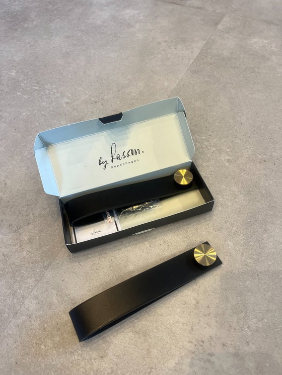 Image 1 of Hooks from By Lassen