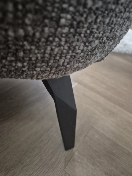 Image 1 of Zgan Montel Bank