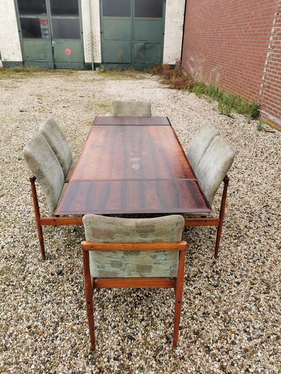 Image 1 of 6 sedie da pranzo vintage e tavolo allungabile di Fristho