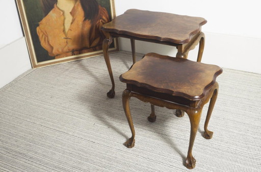 Paire de Tables d'appoint vintage en noyer ronceux, style Queen Anne, pieds cabriole hollandais
