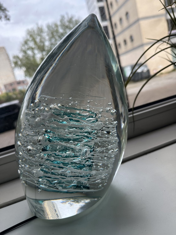 Mondgeblazen Kristallen Druppelsculptuur Met Turquoise Werveling En Luchtbellen – 17 Kg – Glaskunst, Crystal (photo 3 of 5)