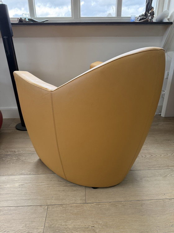 Image 1 of Poltrona Leolux Carabita con poggiapiedi in pelle