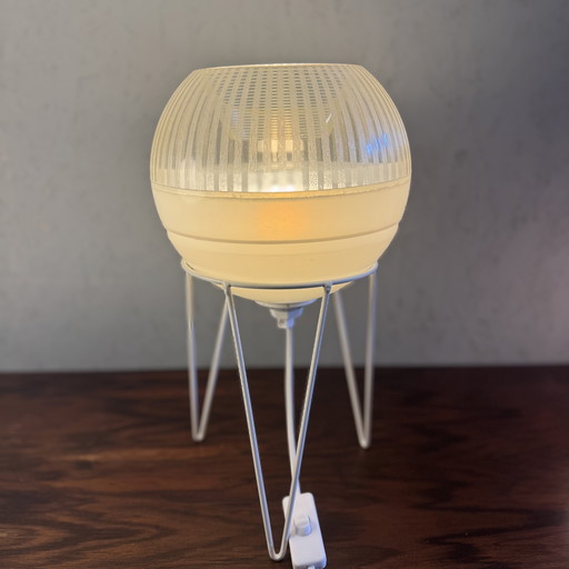 VV Original Eyeball Lamp