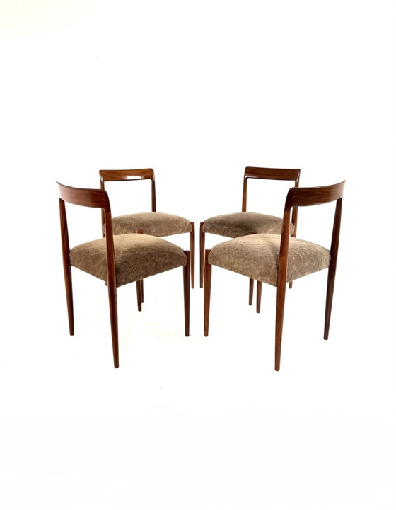 Set Van 4 Vintage Eetkamerstoelen, Lübke ‘70 – Wood, Textile (photo 8 of 10)