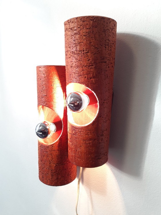 Image 1 of Keramieken vintage wandlamp met twee cilinders, chamotte klei, oranje brutalist aardewerken mcm lamp