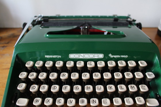 Image 1 of Remington Concord typemachine