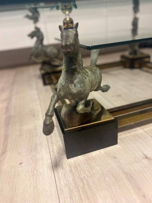 Salontafel "Vliegend Paard van Gansu" van Maison Charles uit de jaren 70.
