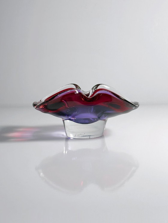 Image 1 of Cendrier vintage / Vide Poche Josef Hospodka - Chřibská Bohème Cranberry Violet Verre Sklo Skrdlovice Bohème Mid Century