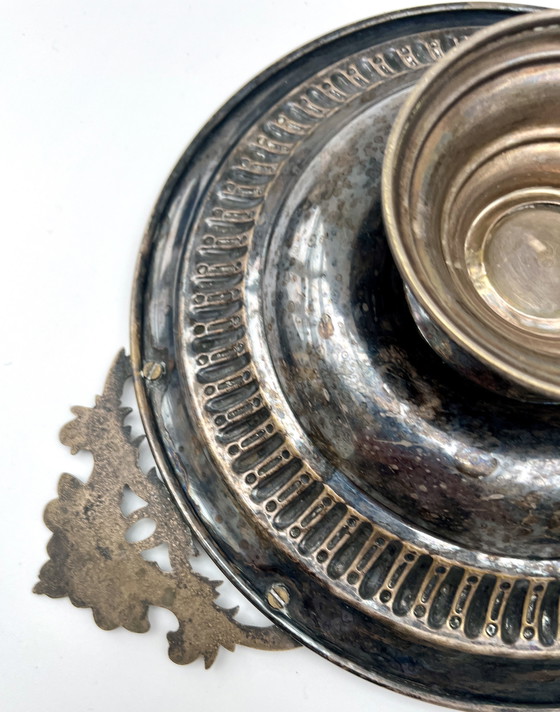 Image 1 of Ciotola con piede placcata in argento e manici rocaille – stile storicista