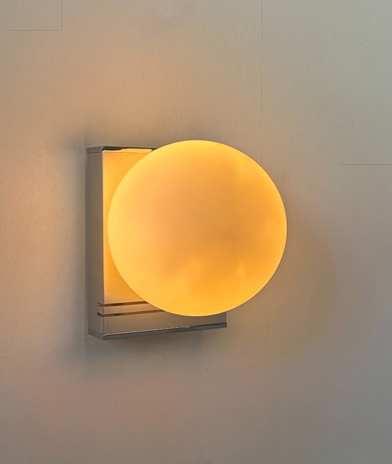 Image 1 of Lampada da parete vintage, cromo e opalina, Francia 1970