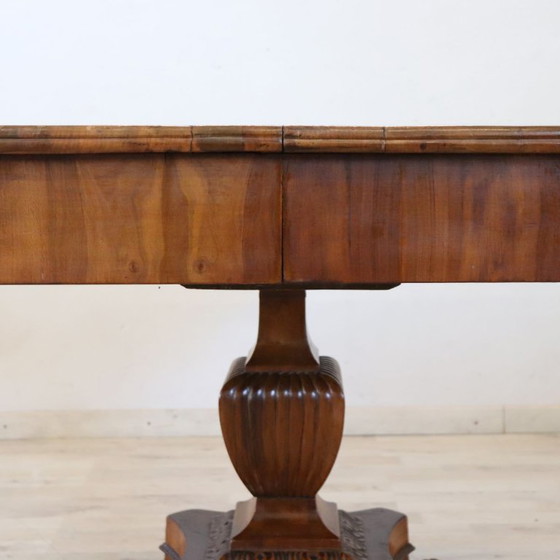 Image 1 of Table d'appoint ou table à thé ancienne en noyer, à un tiroir, extensible, Italie, XIXe siècle