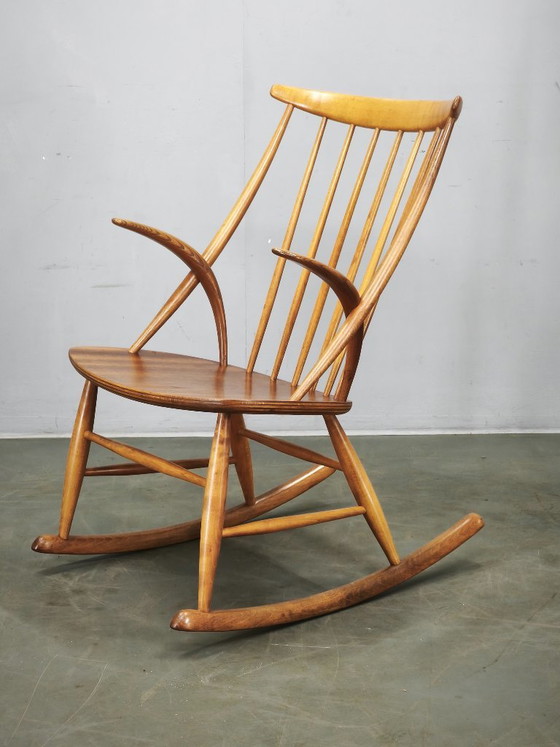 Rocking chair Danish Modern Illum Wikkelsø par Niels Eilersen, années 1960 – Wood (photo 8 of 12)