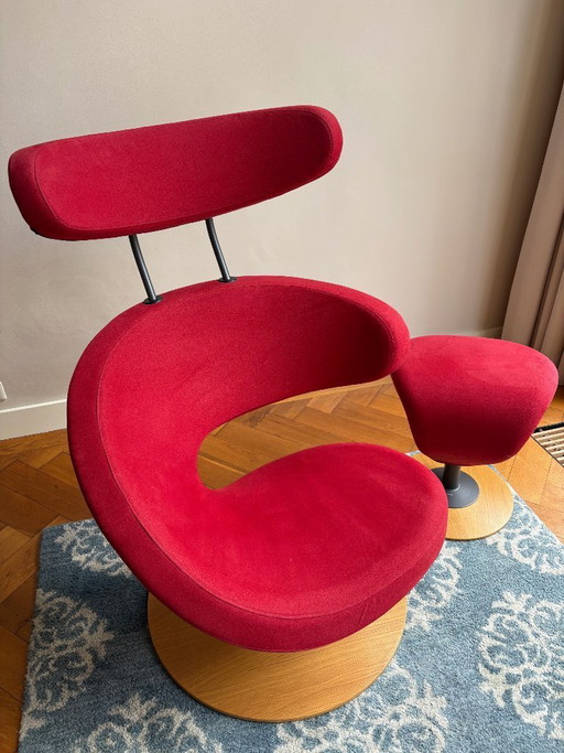 Stokke Peel (1x sinistra, 1x destra) con poggiapiedi (2x), tessuto rosso, base in legno