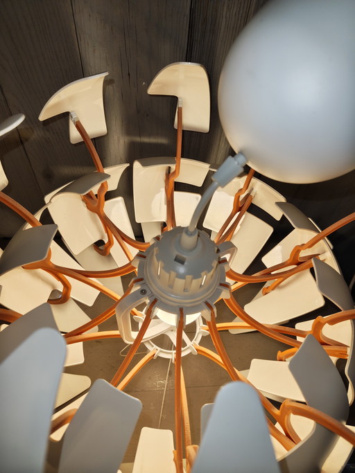 Ikea PS 2014 David Wahl Death Star lamp wit/oranje