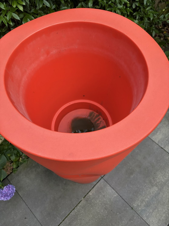 Plust Saving Space Vase Oranje – Vazen, Plastic (photo 5 of 5)