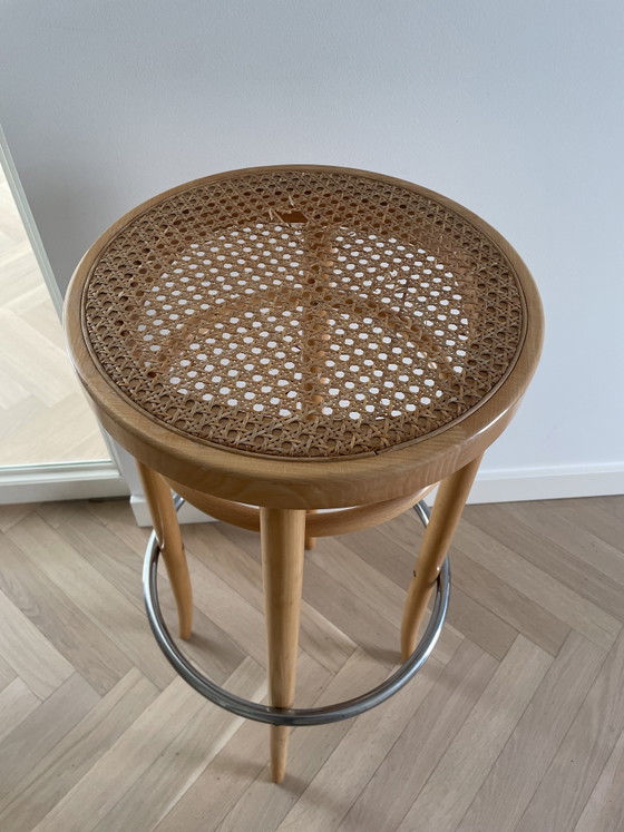 Image 1 of Thonet kruk Design klassieker