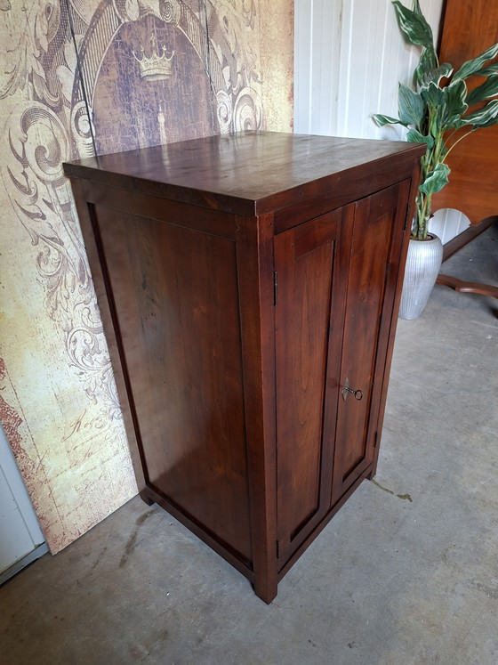 Image 1 of Mobile basso classico, scarpiera, mobile da ingresso, dimensioni: 60x45 cm e 106 cm di altezza.