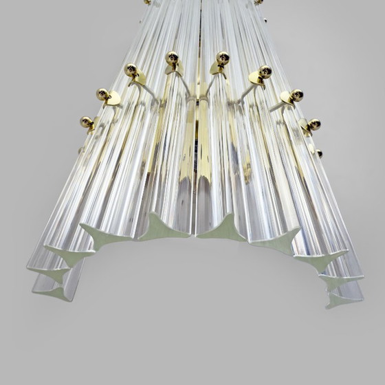 Image 1 of Paar "Triedri" lampen van messing en Muranoglas, Venini-stijl, midden 20e eeuw