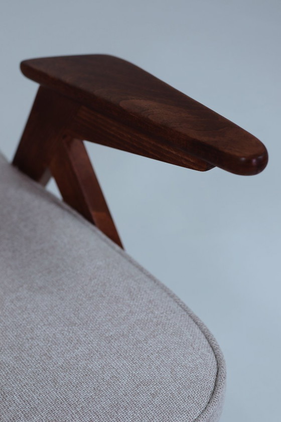 Image 1 of Vintage fauteuil, na renovatie, beige bekleding, donker notenhout, Scandinavisch design