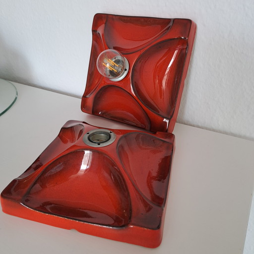 Deux appliques murales Hustadt-Leuchten des années 70, style vintage Mid-Century, en céramique rouge. (photo 2 of 10)