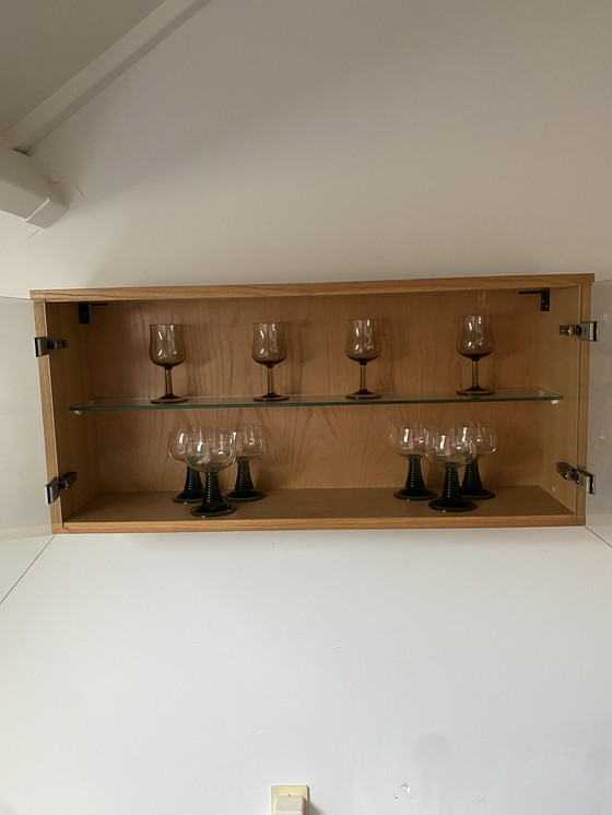 Image 1 of Vintage vitrine hangkastje uit jaren 70/80