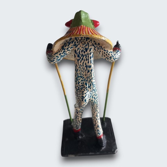 Image 1 of Ensemble de cinq statues figuratives africaines en métal peint à la main – têtes d'animaux – Afrique