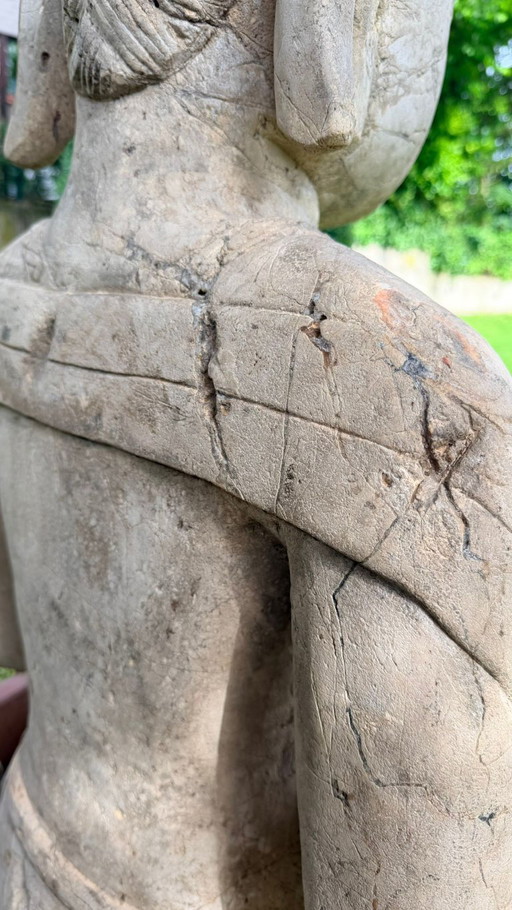 Monumentale Indonesische Tempelfiguur à Natuursteen – Java de Bali – 19e Eeuw