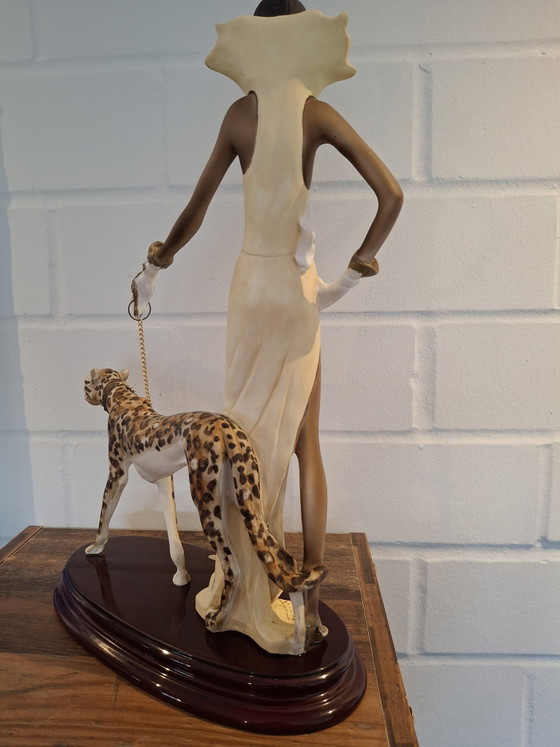 Image 1 of “Escultura Art Déco 'Dama con Leopardo' – A. Santini, Italia (Firmada y con etiqueta)”