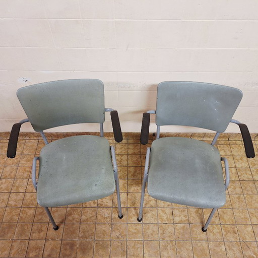 Ahrend de Crikel Stoel uit 1963 / 2 Stuks