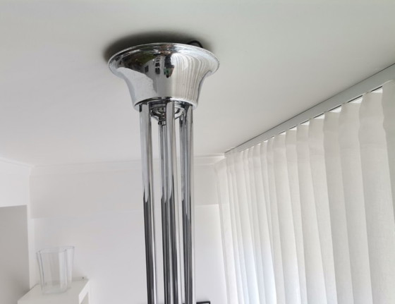 Image 1 of Grand lustre à 6 lumières en cascade de l'ère spatiale en argent chromé