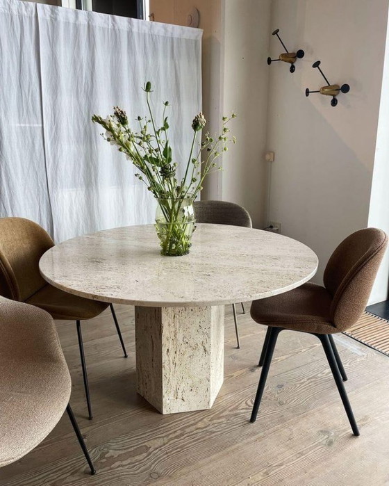 Image 1 of Marmeren tafel