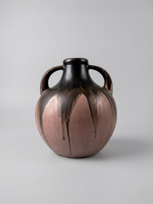 Stoneware vase signed Méténier, double handle, pink and black flamed glaze – 22 cm