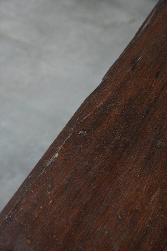 Image 1 of Commode ancienne anglaise en chêne, subtile, datant du XVIIIe siècle