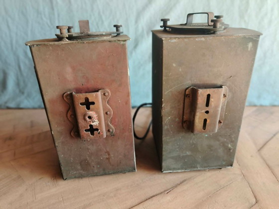 Juego de 2 faroles de barco originales de latón – Tavernier Oostende – Bureau Veritas – Ca. 1940-1950 (photo 3 of 8)