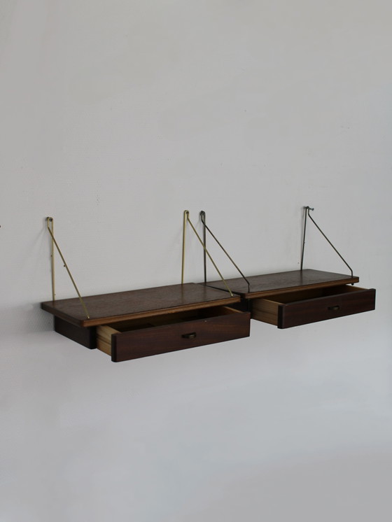 Image 1 of Tables de chevet suspendues vintage danoises en teck