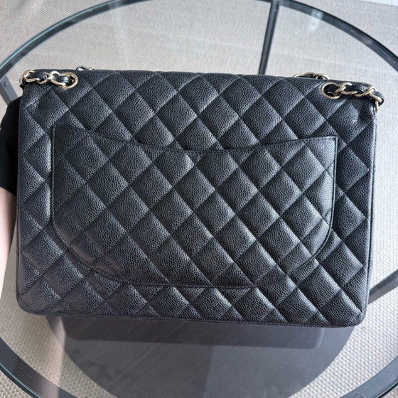 Image 1 of Chanel Classic Flap Maxi - Caviar Double Flap 33CM Gesteppt Schwarz Goldbeschläge