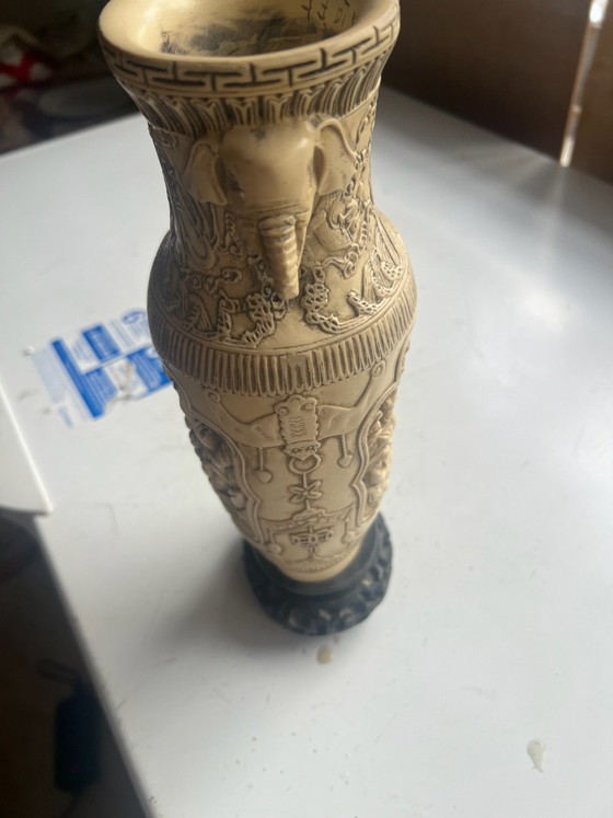 Chinese Vase – Plastic (photo 4 of 7)