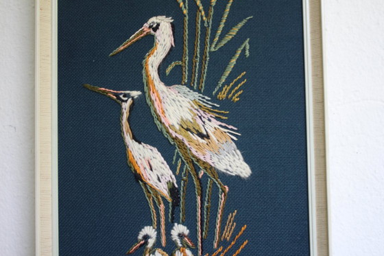 Image 1 of Bild 2 Reiher oder Kraniche im Schilf mit Küken im Nest handgestickt