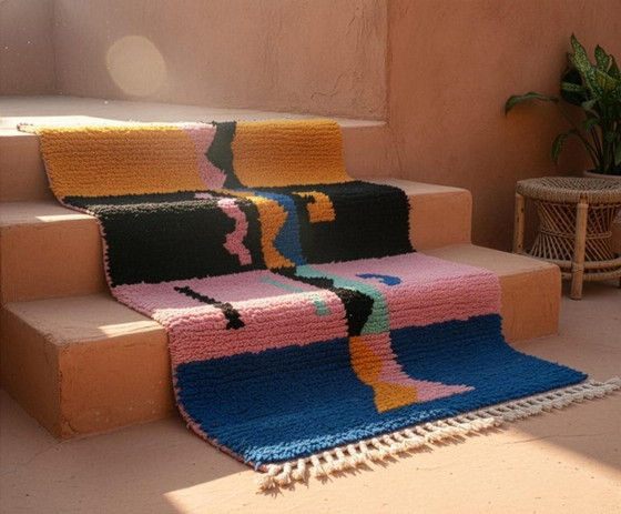 Image 1 of Kleurrijk handgemaakt Marokkaans tapijt 250 cm x 150 cm