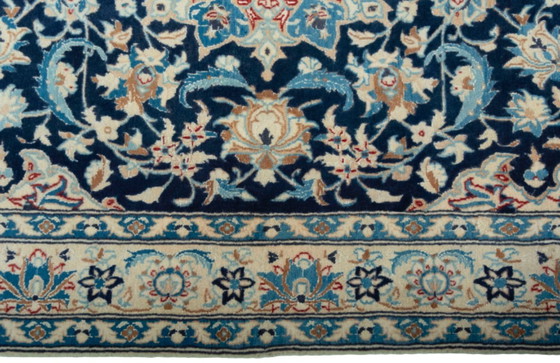 Image 1 of Hand-knotted Nain 9La oriental rug with silk content - 200 x 120 cm