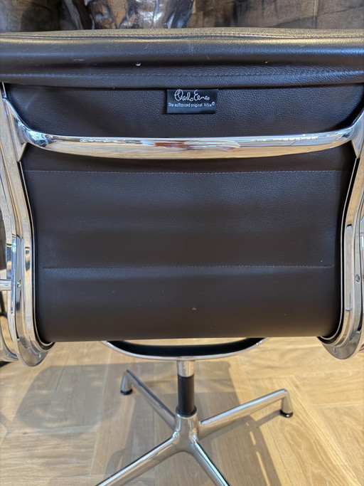 1x Silla Vitra Soft Pad EA 231
