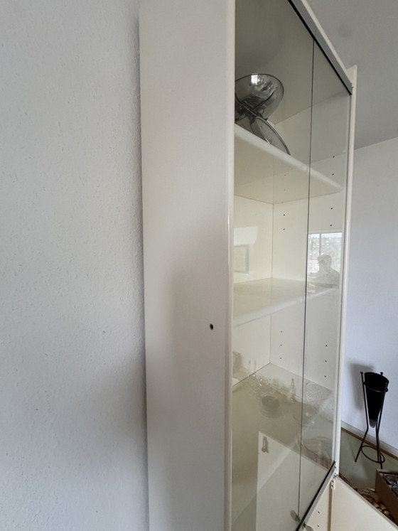 B&B Italia Olinto par Kazuhide Takahama, vitrine laquée avec portes vitrées, blanc crème – Glass, Wood (photo 11 of 11)