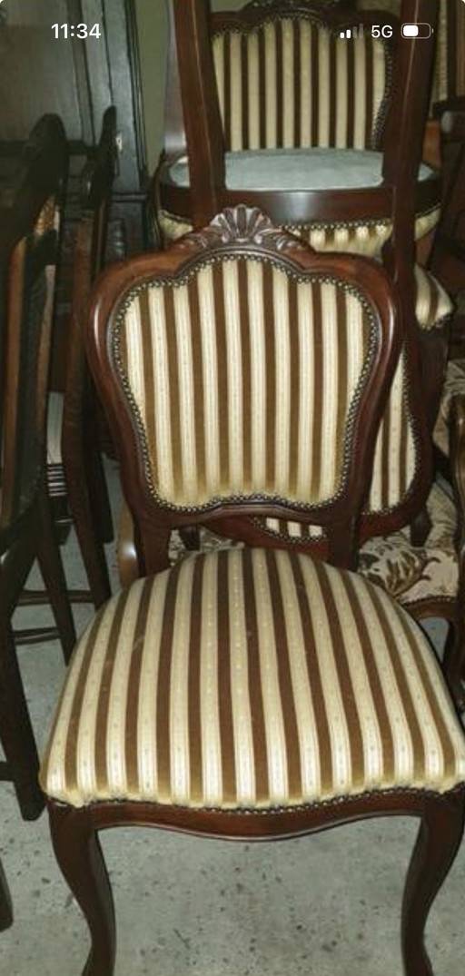 4 note classiche eetkamer stoelen 