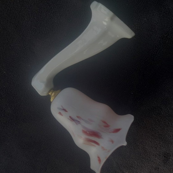 Image 1 of Antiek porseleinen wandlampje /badkamer ART DECO opaline