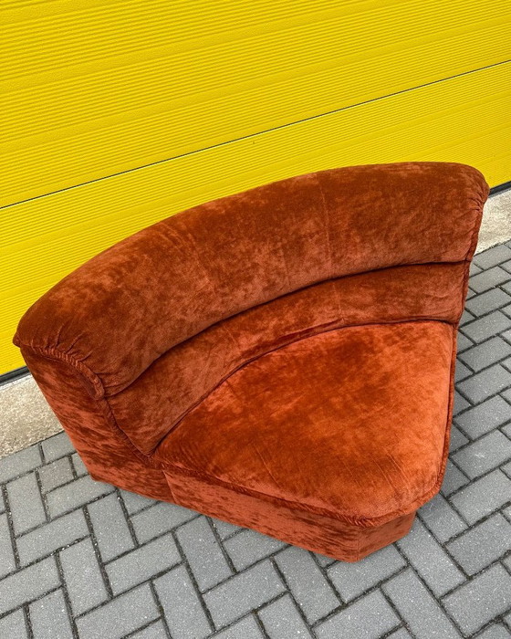 Fauteuil d'angle vintage en velours rouge-brun, Années 70 (photo 4 sur 20)